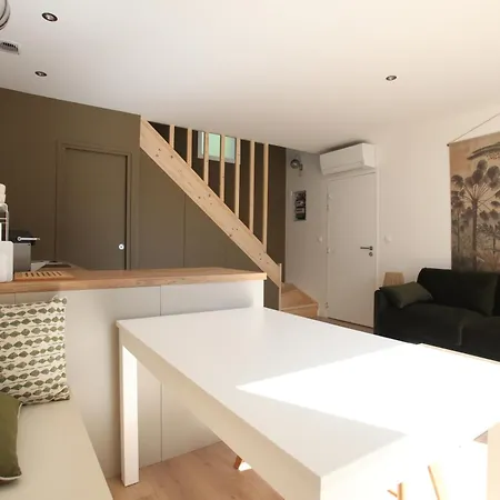 Le Pressoir Du Bouscat Feriehus *